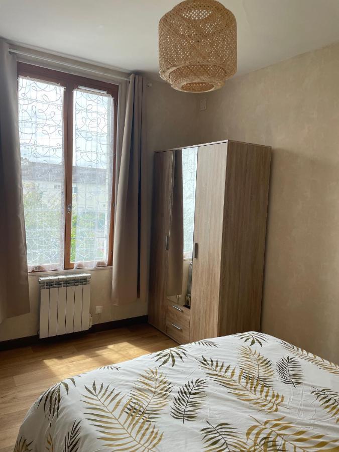 35 M2 1er Etage 200 M De La Avec Jardin * Luc-sur-Mer